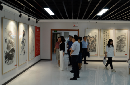 崆峒區(qū)文化館、圖書館、美術(shù)館正式開館