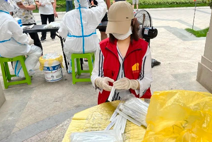 菏澤市美術(shù)館志愿者團(tuán)隊(duì)助力疫情防控