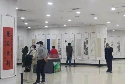 “禮贊二十大 奮進(jìn)新征程”唐山市迎新年書畫攝影展開幕