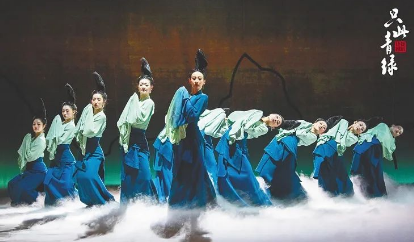 回眸2022，演出界線上線下的“爆款”持續(xù)不斷