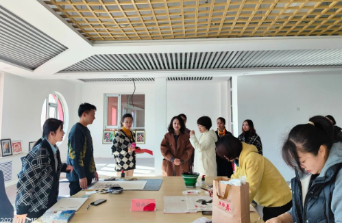 臨洮縣文化館在縣幼兒園開展文藝輔導(dǎo)公益培訓(xùn)活動